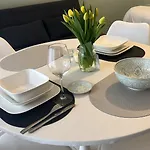 Apartment Like Mono 1 *