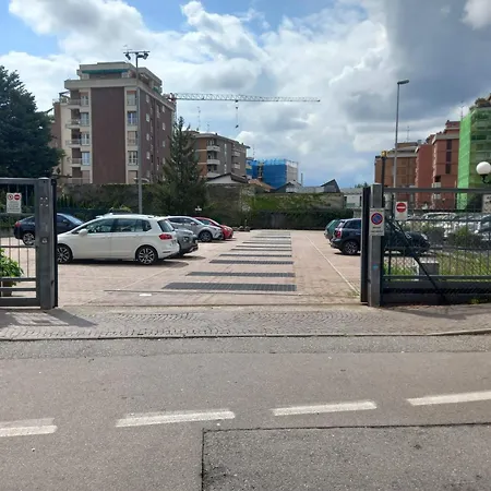 Monolocale Nel Centro Storico Di Sesto Calende