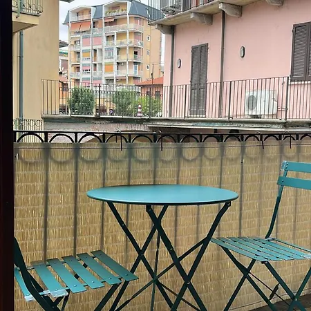 Like Mono 1 Apartment Sesto Calende