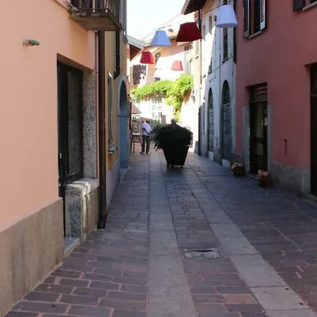 Monolocale Nel Centro Storico Di Appartamento Sesto Calende